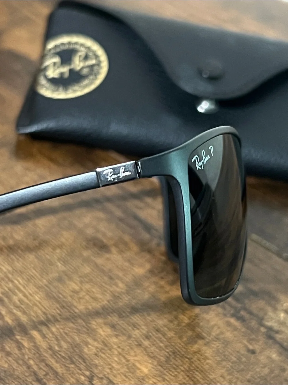 Ray-Ban Black Polarized p3 lens Sunglasses with Black Case